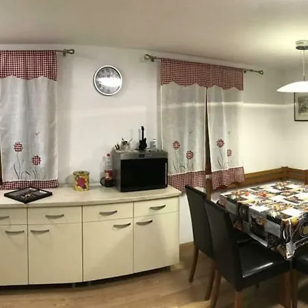 Vakantiehuis Apartma- Brunarica 102 *
